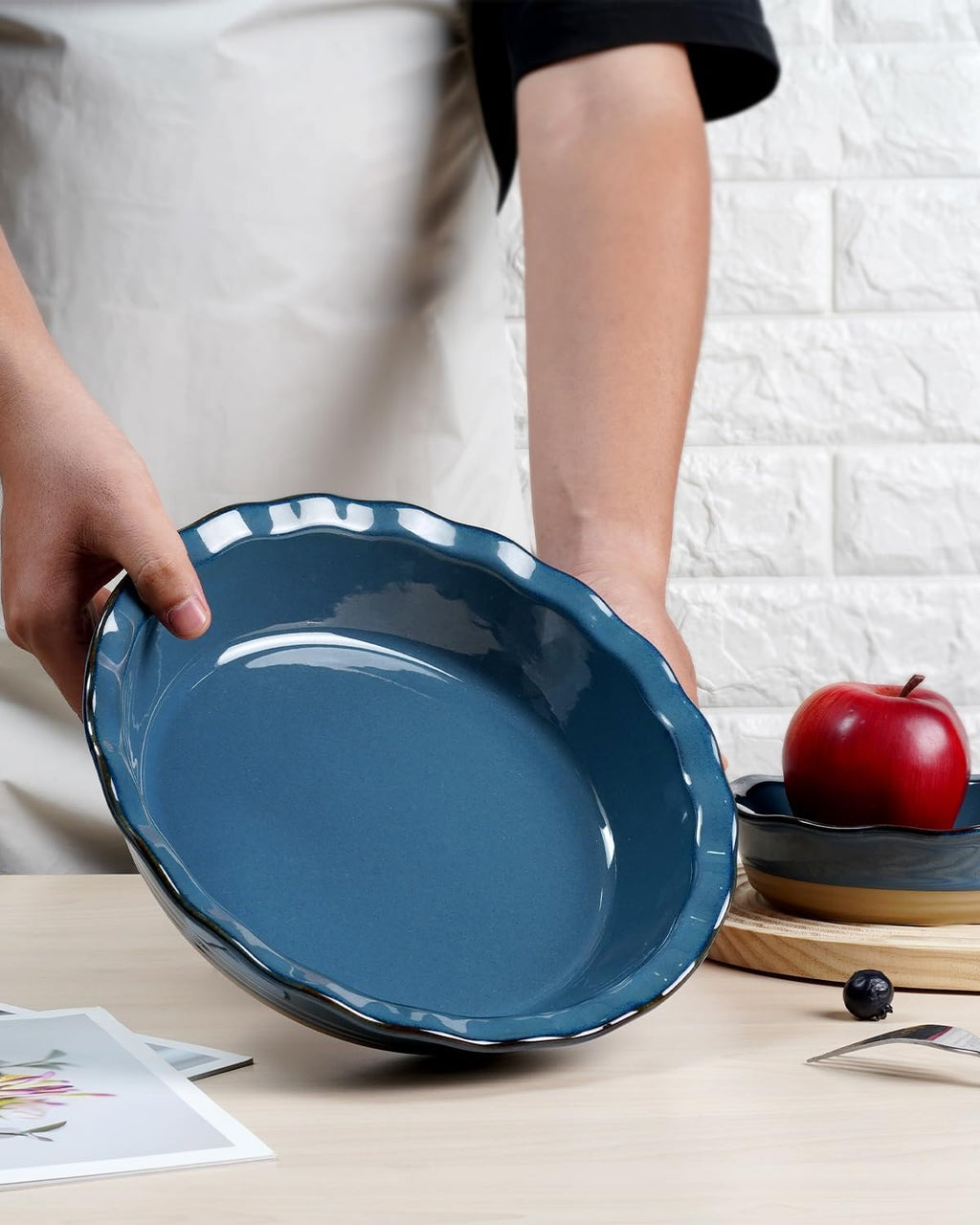 NUTRIUPS 10-Inch Round Pie Baking Dish - Oven Safe Kitchen Bakeware in Blue