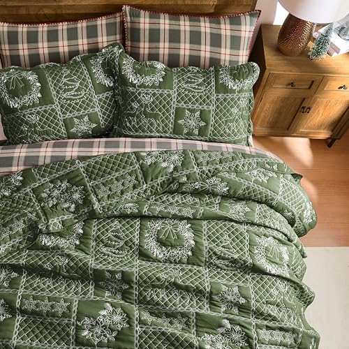 Green Patchwork Queen Size Christmas Quilt Bedding Set with 2 Shams
