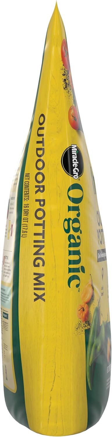 Miracle-Gro Organic Outdoor Potting Mix - Quick-Release Fertilizer for Container Plants | 16 Qt.