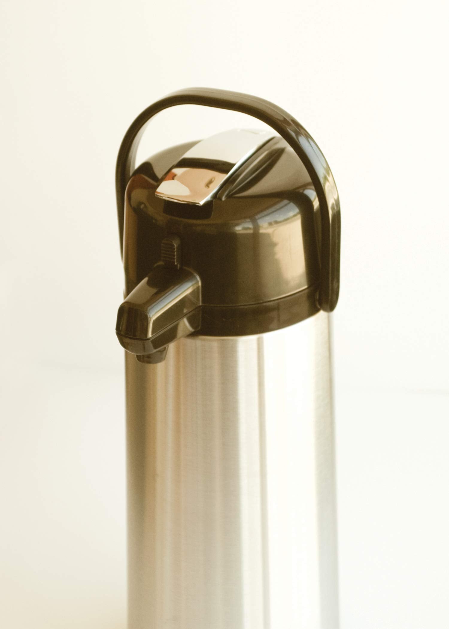 Service Ideas ECAL30S Eco-Air Airpot with Lever Lid, Insulated Beverage Dispenser, Thermal Coffee Carafe 3.0 L, Glass Lined