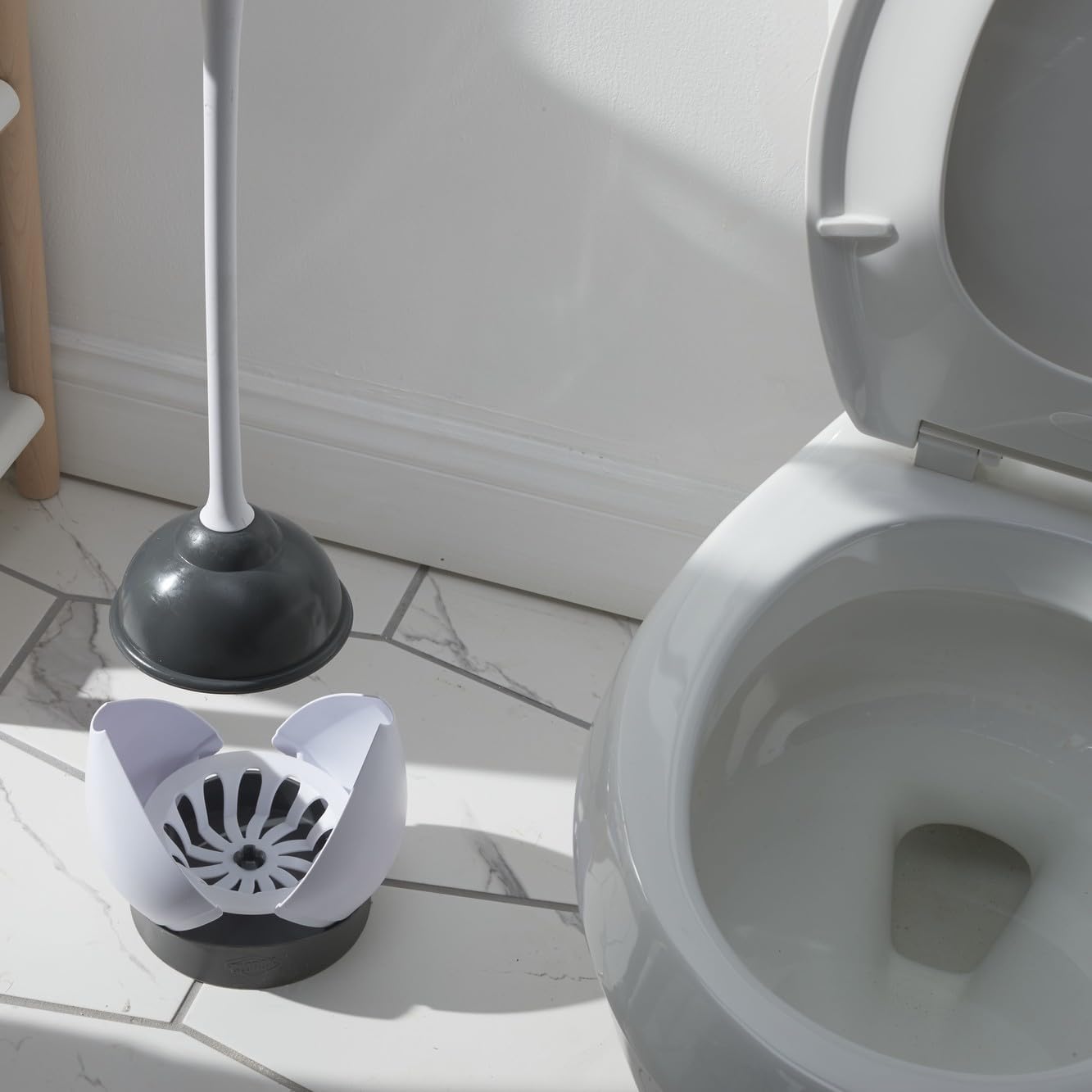 Clorox Toilet Plunger - Heavy-Duty Design with Non-Skid Rubber Base | Compact Holder Caddy, 6.5x19.5-Inch, White