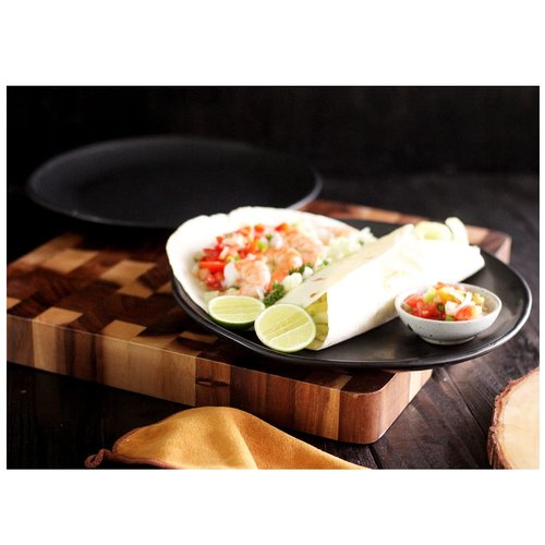 roro 10.5-Inch Handmade Ceramic Stoneware Dinner Plates in Matte Black (Set of 2) – Natural Unglazed Underside, Restaurant Grade, Microwave, Oven & Dishwasher Safe