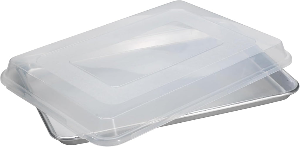 Nordic Ware Naturals Half Sheet Pan with Lid - Durable Bakeware for Easy Cooking and Storage