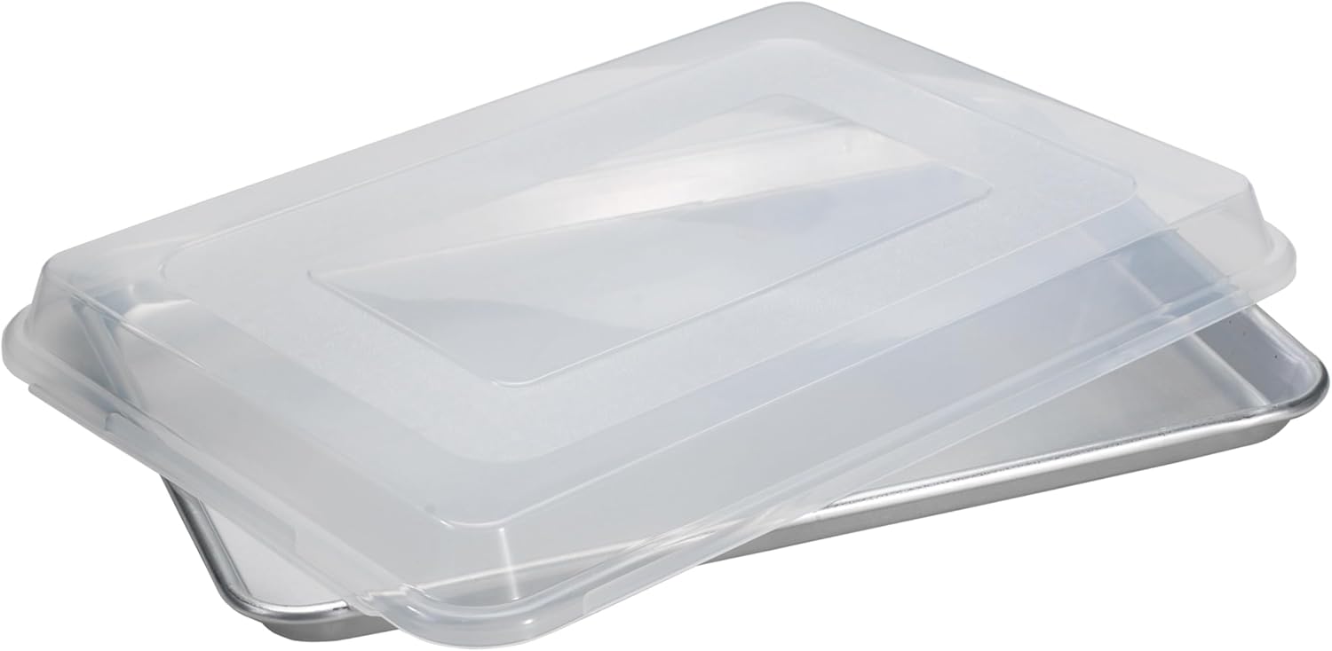Nordic Ware Naturals Half Sheet Pan with Lid - Durable Bakeware for Easy Cooking and Storage