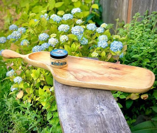 HOWARD WAX-IT-All - Protective Food-Grade Wax, Beeswax Wood Polish: Beautifies and Extends the Finish of Surfaces, Food Grade Beeswax Ideal for Wood, Stone, Metal, Cement, Paint, Plastics, 9 Fl oz