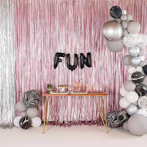 Restaurantware 16-Inch Black Letter U Foil Mylar Balloon - Self-Sealing Party Decor