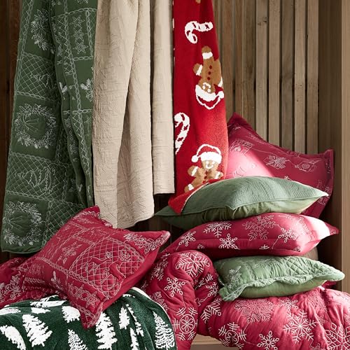 Green Patchwork Queen Size Christmas Quilt Bedding Set with 2 Shams