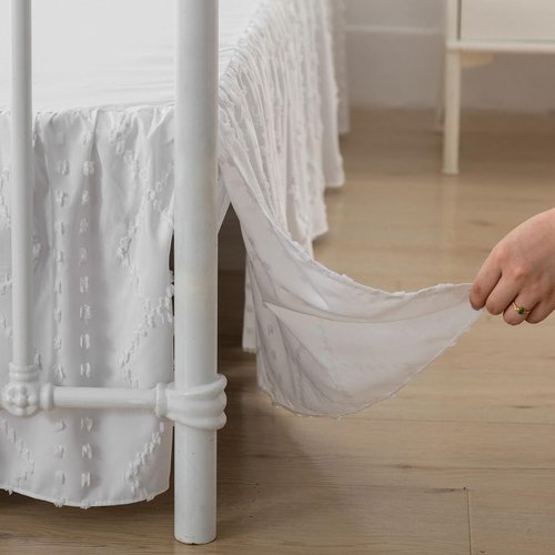 Bed Skirt Queen Size Ruffled Bed Skirt with Split Corners, 14 Inch Drop Dust Ruffle Bed Skirts with Platform, Boho Tufted Shabby Chic Full Size Bed Skirts, White