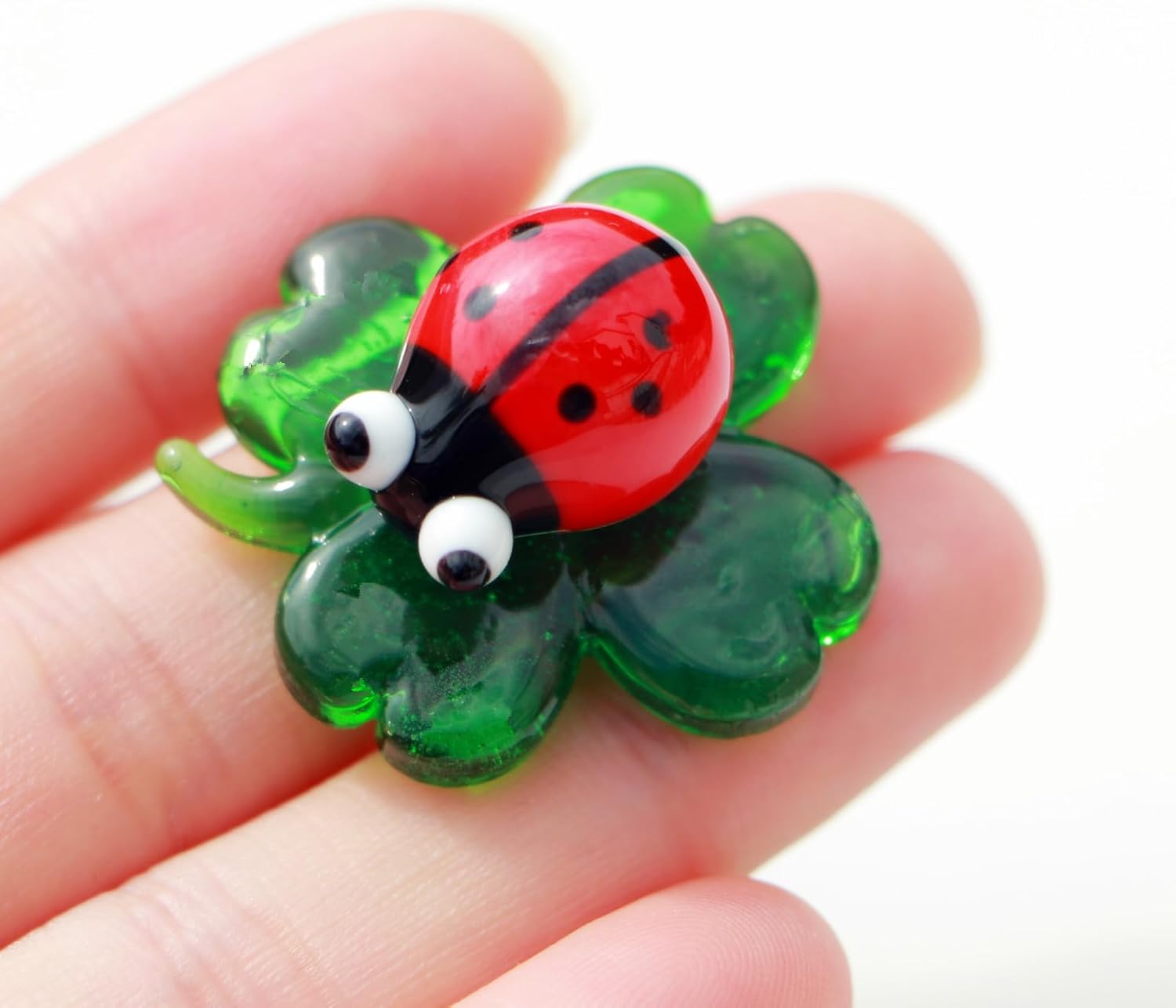 Skiennix Tiny Crystal Insect Figurine - Hand Blown Glass Clover Ladybug Décor | Colorful Collectible Ornament