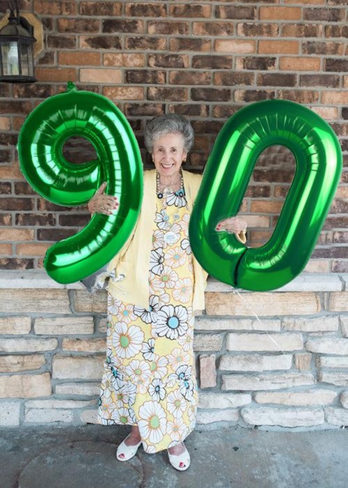 Dark Green 40-Inch Number 9 Balloon by [Brand Name] - Perfect for Birthday Parties, Weddings & Graduations