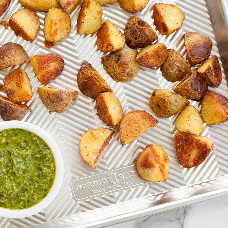 Nordic Ware Prism Half Sheet Pan, Metallic – 1 Pack