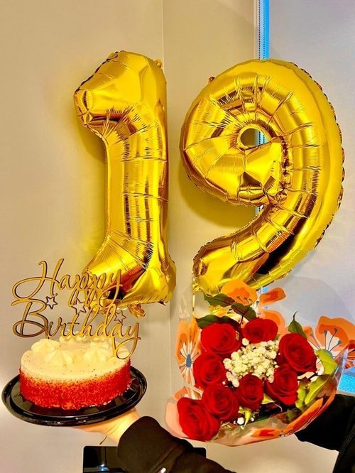 Gold Number 19 Balloons by 40Inch | Premium Foil Birthday Decorations for Men & Women