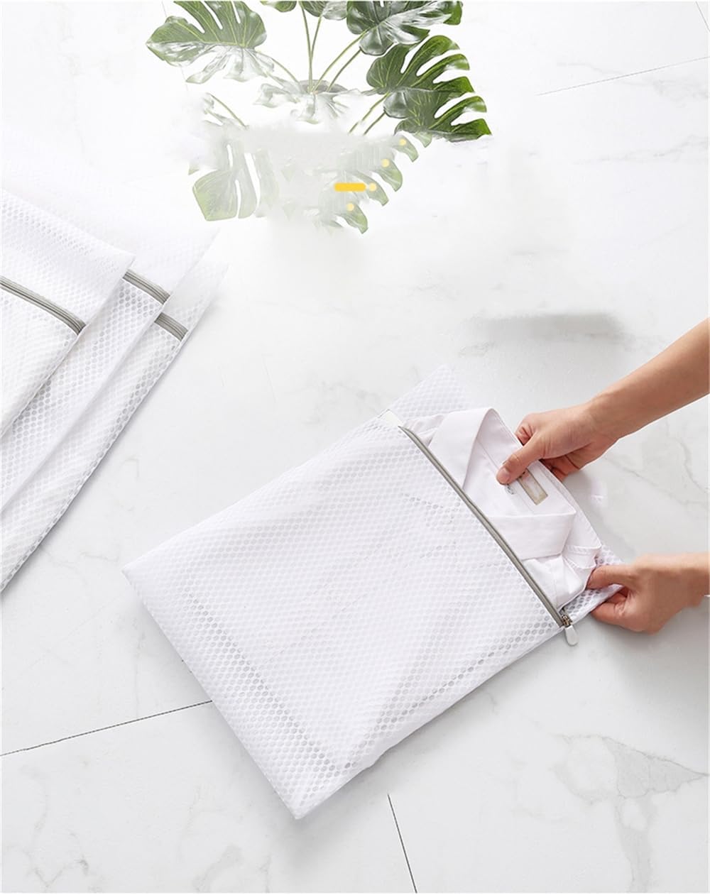 Skiennix Durable Honeycomb Mesh Laundry Bags - 4 Pcs for Delicates, 12 x 16 Inches, Thick & Fine Nets