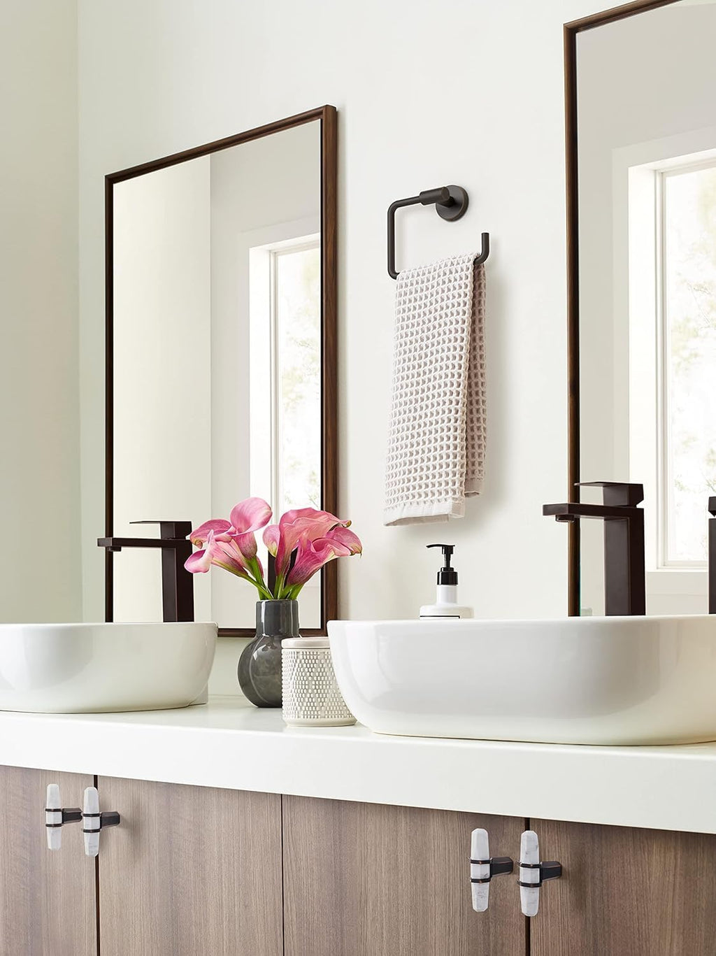 Amerock BH26541ORB | Oil Rubbed Bronze Towel Ring | 6-7/16 in (164 mm) Length Towel Holder | Arrondi | Hand Towel Holder for Bathroom Wall | Small Kitchen | Bath Accessories