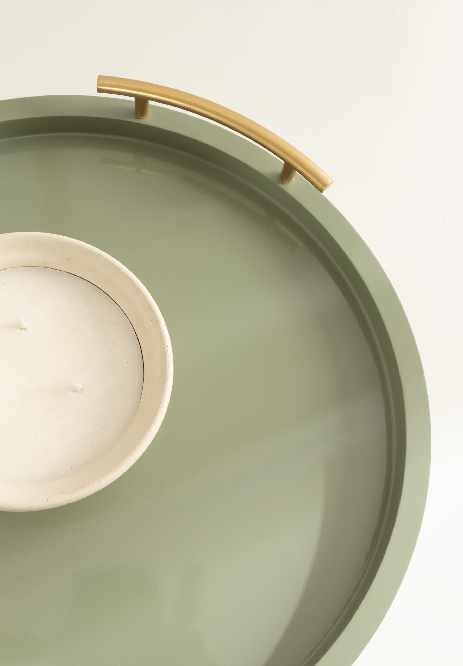 Kate and Laurel Halsey Decorative Wooden Round Tray with Polished Metal Handles, 16 Inch Diameter, Sage Green and Gold, Modern Glam Circle Serving Tray for Use as Ottoman Topper or Coffee Table Accent