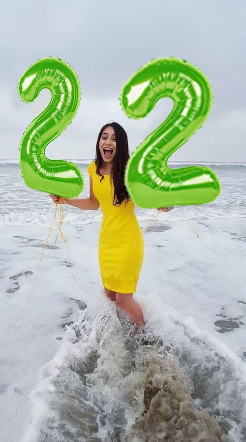 Light Green Number 9 Balloon by [Brand Name] - 40 Inch Birthday Party Decoration for 9, 19, 90 Celebrations