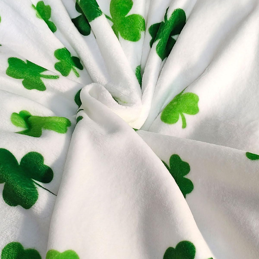 St Patricks Day Throw Blanket Irish Shamrock Green Lucky Clover Soft Cozy Flannel Blankets for Bed Couch Chair Sofa Home Decorations 50 x 60 Inch