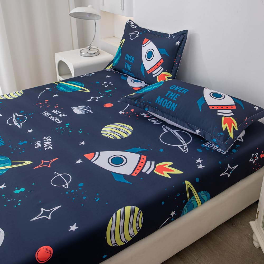 Megamayga Space Sheets Queen Size for Boys Kids 4 Pieces Outer Space Bed Sheets 3D Space Rocket Planets Bedding Set for Teens Boys Space Theme Bedding Set Galaxy Stars Bed Sheet Set Room Home Decor