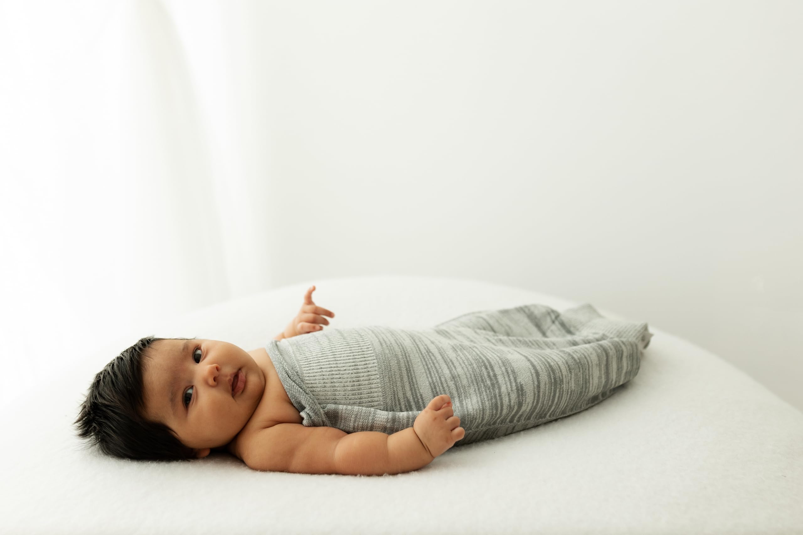 Swaddelini Swaddle Sleep Sack, Easy-to-Use Baby Sleep Sack, Helps Babies Sleep Longer, 0-3 Months, 6-12 Pounds, Grey