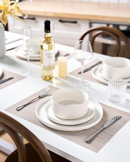 Famiware Porcelain Dinnerware Set, 12-Piece Modern Plate and Bowl Set, Dish Set for 4, Microwave and Dishwasher Safe Tableware, White