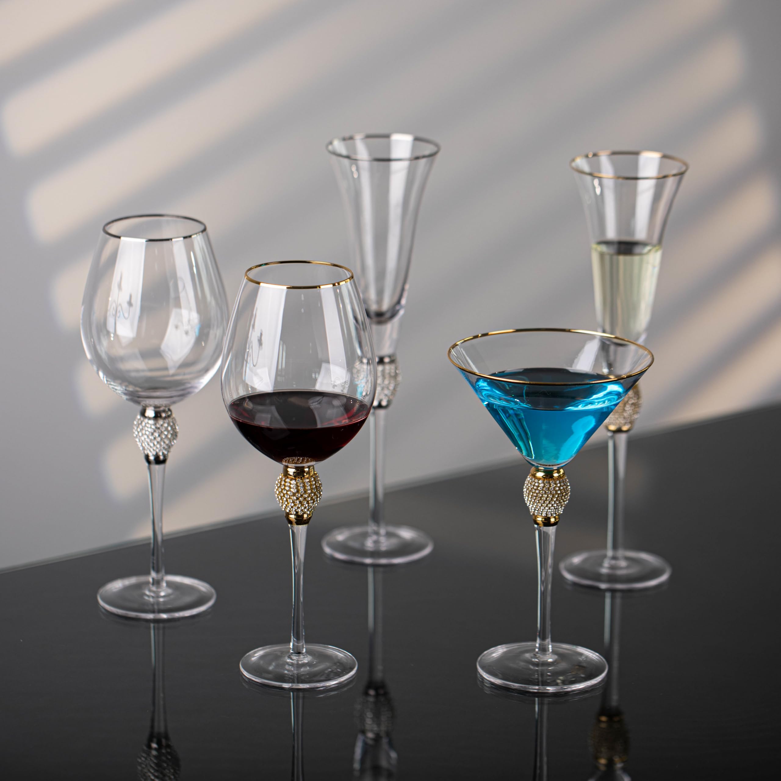 4 Piece Premium Clear Stem Crystal Martini Glasses with Gold Rim and Diamond-like Rhinestones, Elegant 10oz Glassware Set for Cosmopolitan, Vodka, Gin and Other Cocktails, Fancy Manhattan Drinkware