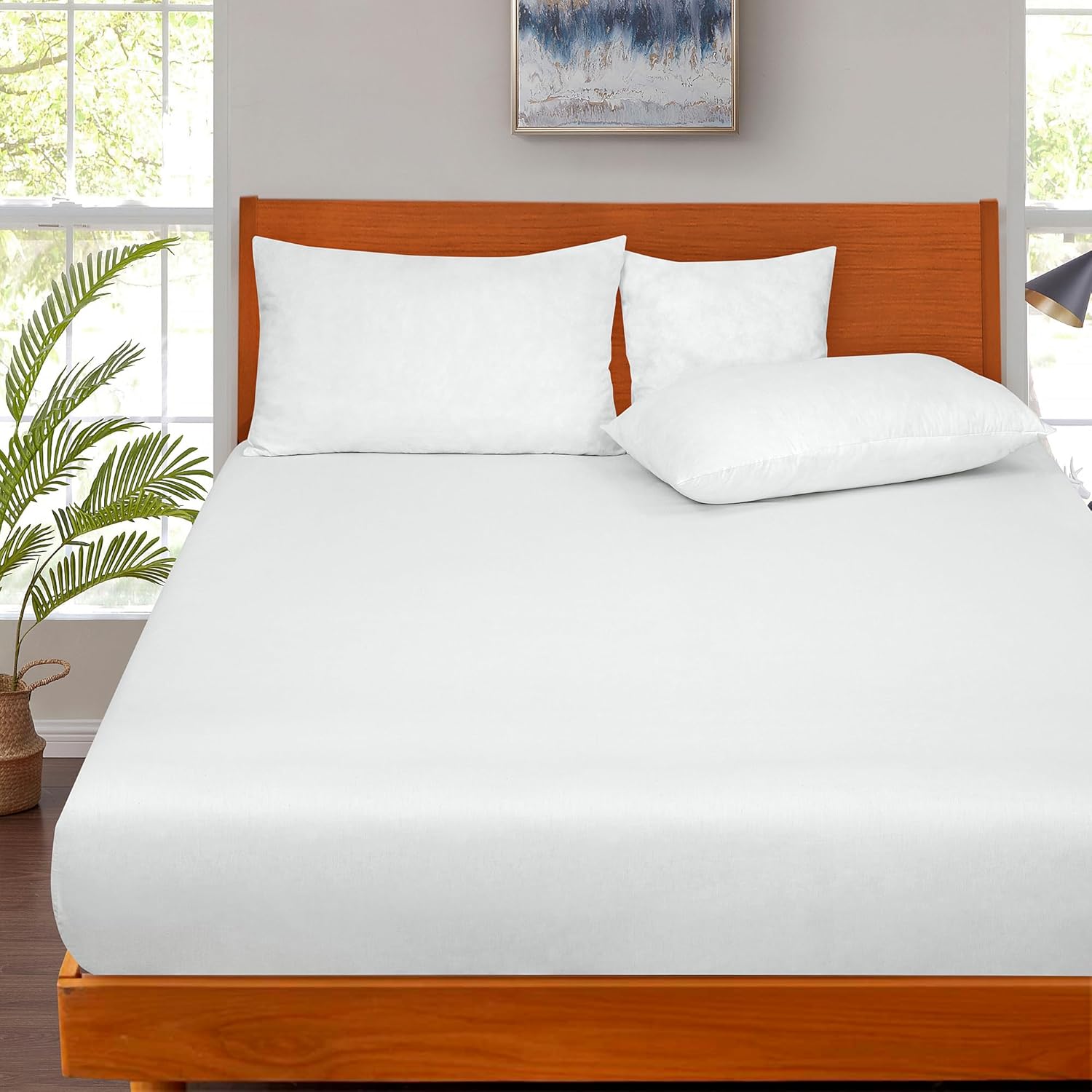 Royale Linens 300 Thread Count Fitted Sheet - Super Soft 100% Long Staple Cotton | Queen Size, White