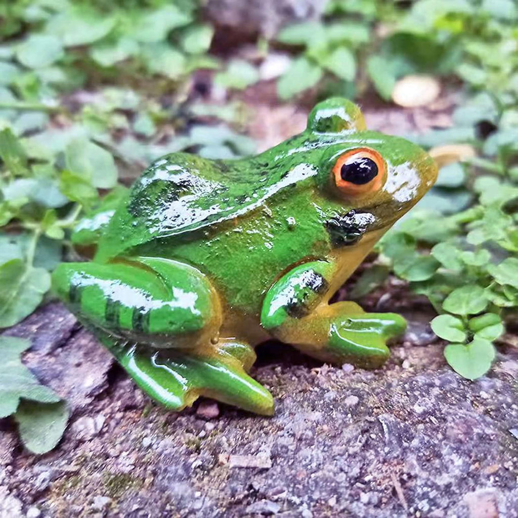 Skiennix Frog Statues - Miniature Resin Sculptures for Garden & Indoor Decor | 2 Pcs Set