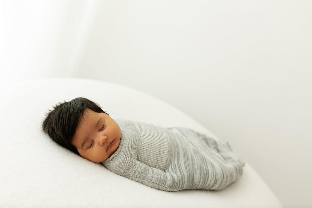 Swaddelini Swaddle Sleep Sack, Easy-to-Use Baby Sleep Sack, Helps Babies Sleep Longer, 0-3 Months, 6-12 Pounds, Grey