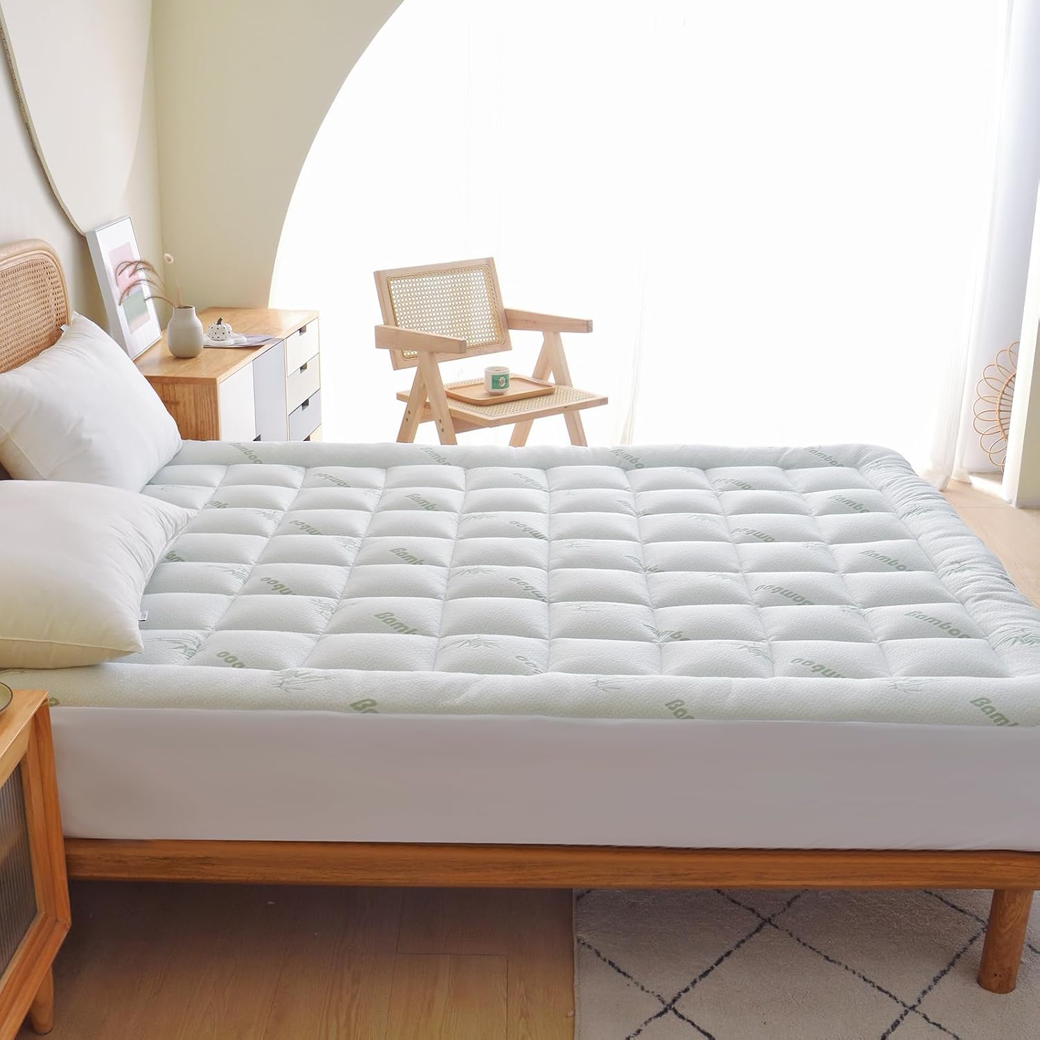 Skiennix Mattress Topper - Ultra Soft Bamboo Viscose Pad for Back Pain Relief | Queen Size, Deep Pocket Fits 8-21 Inches