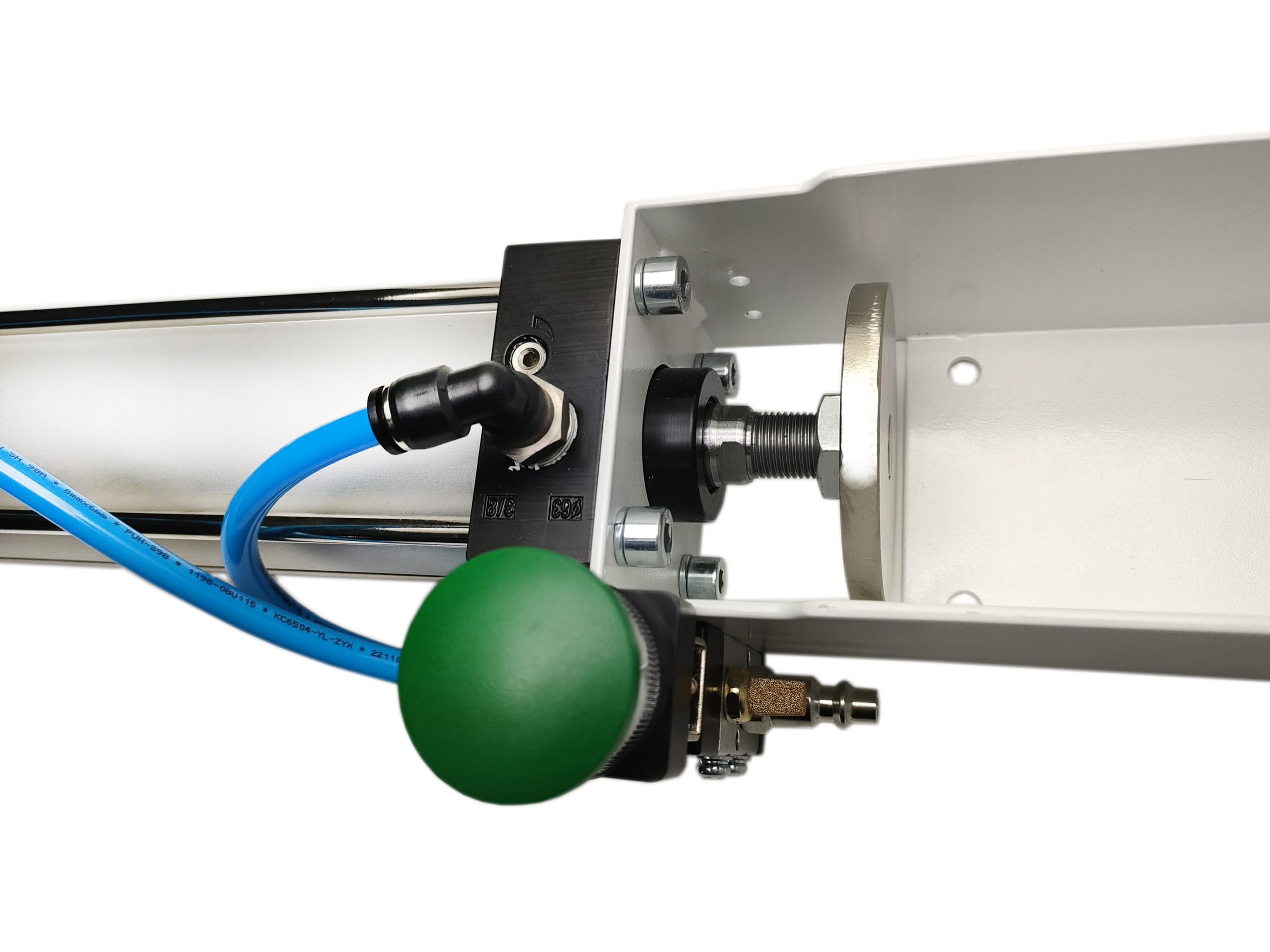 NKAIKE Aluminum Can Crusher, 24 Oz / 16 Oz / 12 Oz Can Crusher, Heavy Duty Pneumatic Cylinder Soda Beer Can Smasher, Recycling Tool (Countertop Button Valve)