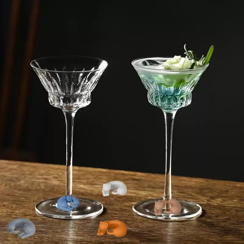 GCFTIFF Wine Charms Glass Markers,drinking buddies drink markers for glasses,Silicone Wine Glass Marking Label cup charm for Bar Party Cocktail Champagne Stem Glasses (12pcs Cat Shape)