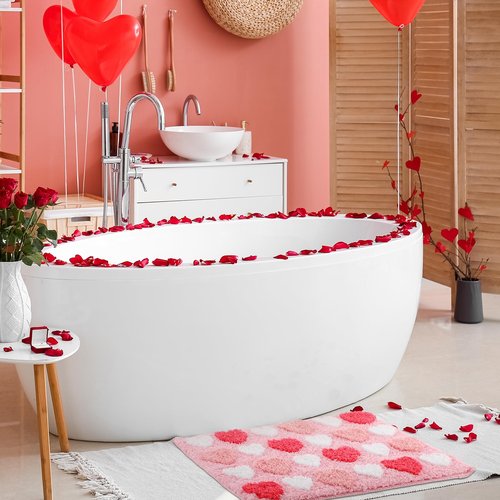 Tioncy Valentine's Day Bathroom Mat Tufted Pink Heart Bath Rug Soft Love Heart Red Pink White Bath Rugs Absorbent Non Slip Washable Mat for Bedroom Bathroom Valentine's Day Decor 16''x 24''