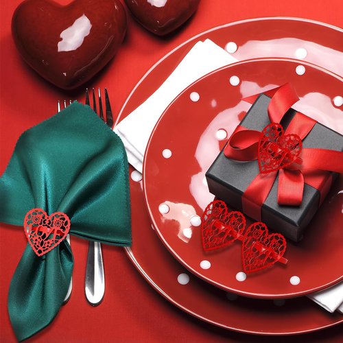 Valentine's Day Heart Napkin Rings Set of 6, Metal Red Heart-Shaped Hollow-Out Napkin Rings Banquet Table Decorations for Valentine's Day Wedding Anniversary Christmas Party Supplies
