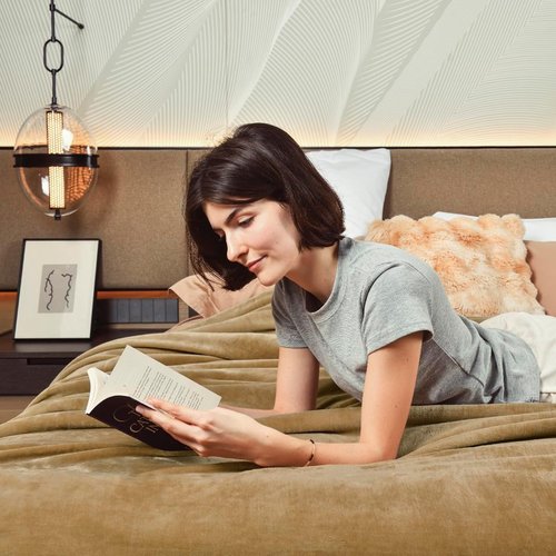 KAWAHOME Sherpa Fleece Blanket - Extra Warm Queen Size 90" x 90" | Super Soft 500GSM Camel Color