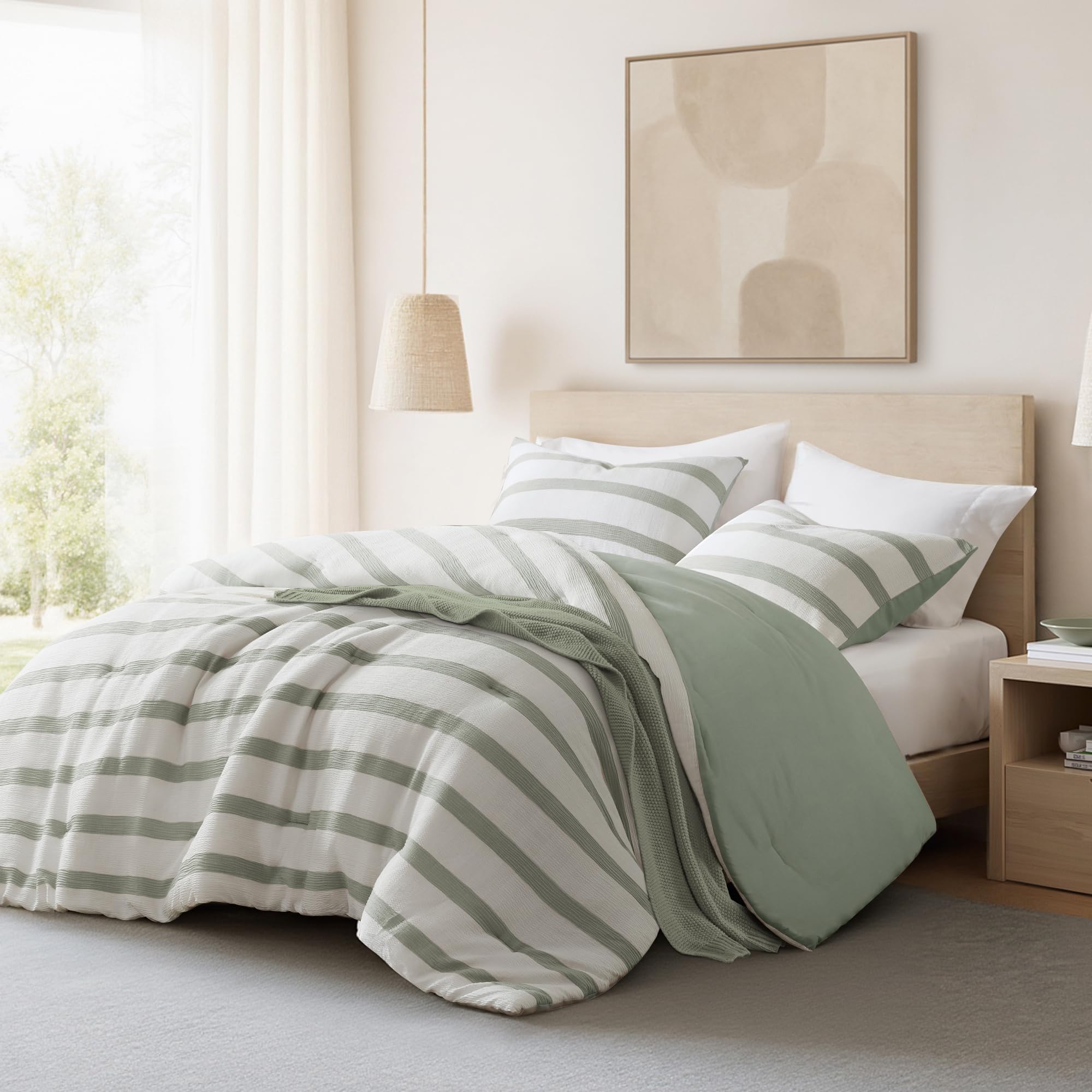 Madison Park Essentials Striped Comforter Set King Size, Yarn-Dyed Reversible Comforter with Minimalist Stripes, Crinkled Texture Bedding Set for All-Season Lightweight Warmth, Merritt Sage Green