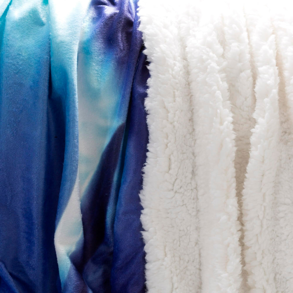 Sherpa Fleece Throw Blanket- Ocean Dolphin Print Pattern, Lightweight Hypoallergenic Bed Couch Soft Plush Blanket for Adults and Kids by Lavish Home