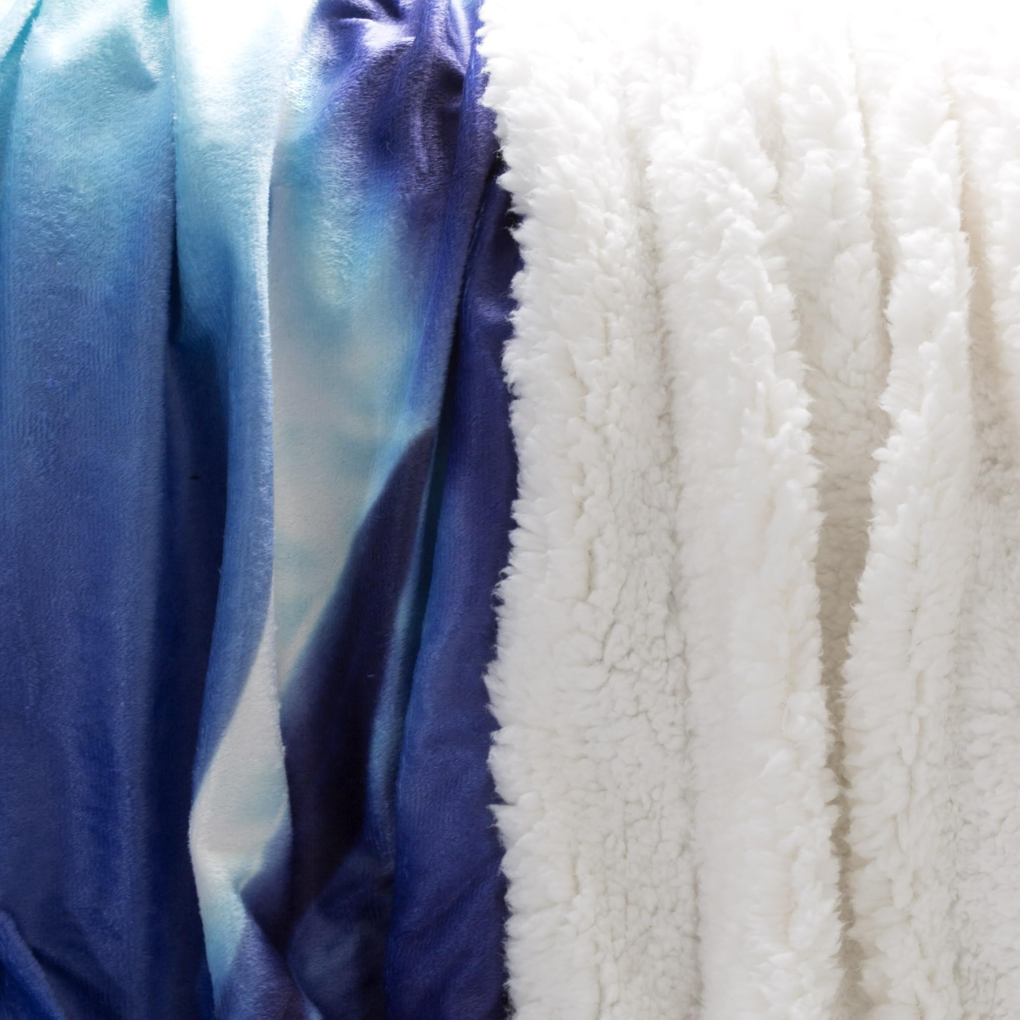 Sherpa Fleece Throw Blanket- Ocean Dolphin Print Pattern, Lightweight Hypoallergenic Bed Couch Soft Plush Blanket for Adults and Kids by Lavish Home