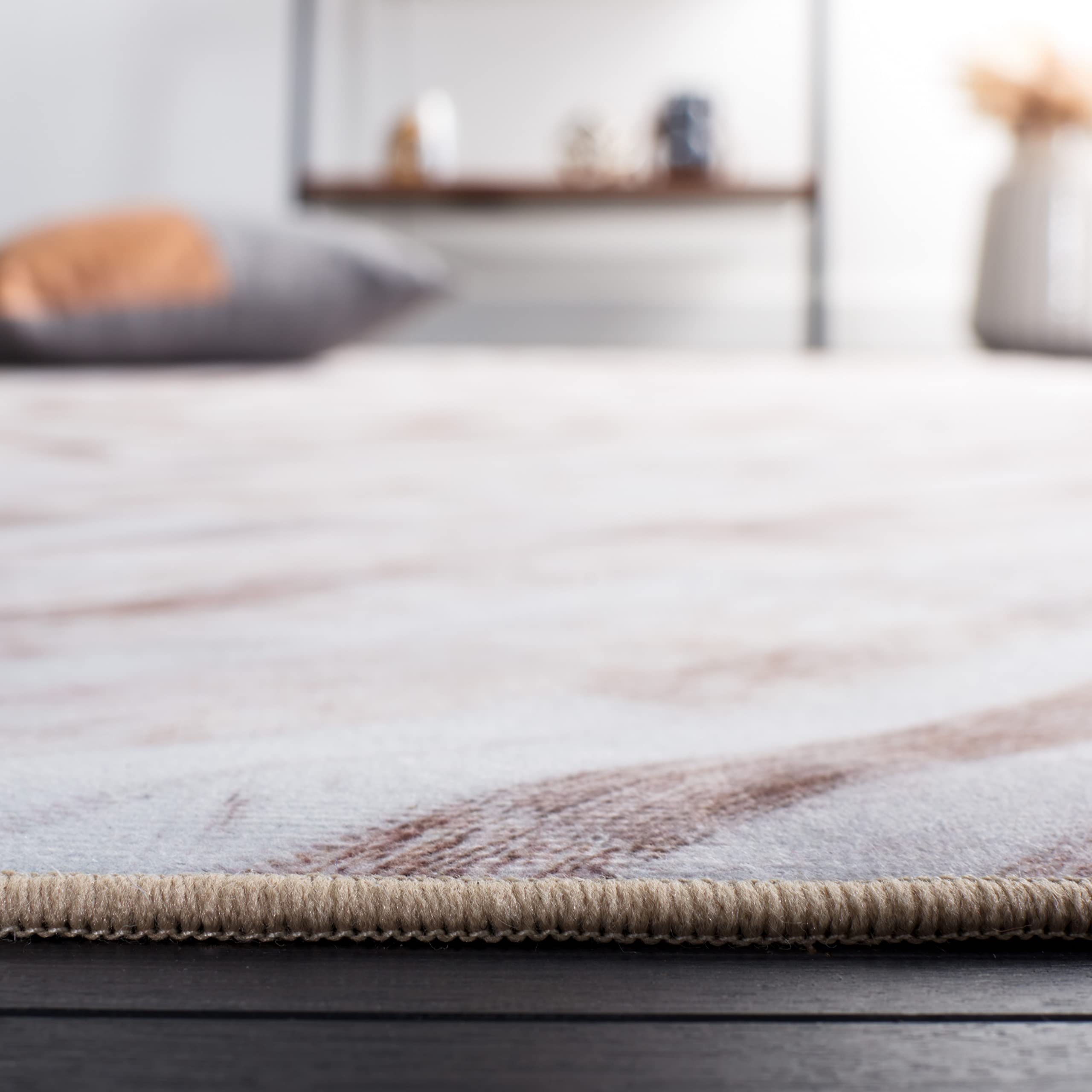 SAFAVIEH Washable Rug Faux Hide Collection - 6' x 9', Beige & Brown, Slip Resistant, Western Rustic Decor, Printed Pattern, Ideal for Living Room, Bedroom, Home Office, Dining Space (FAH526A)