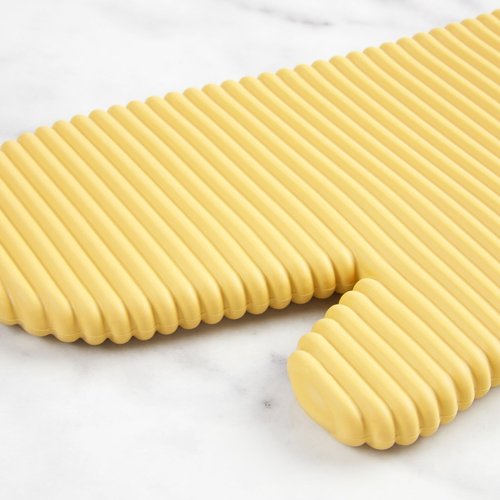 KITCHENAID Ribbed Soft Silicone Oven Mitt 2-Pack Set, 7.5"x13", Butter Yellow