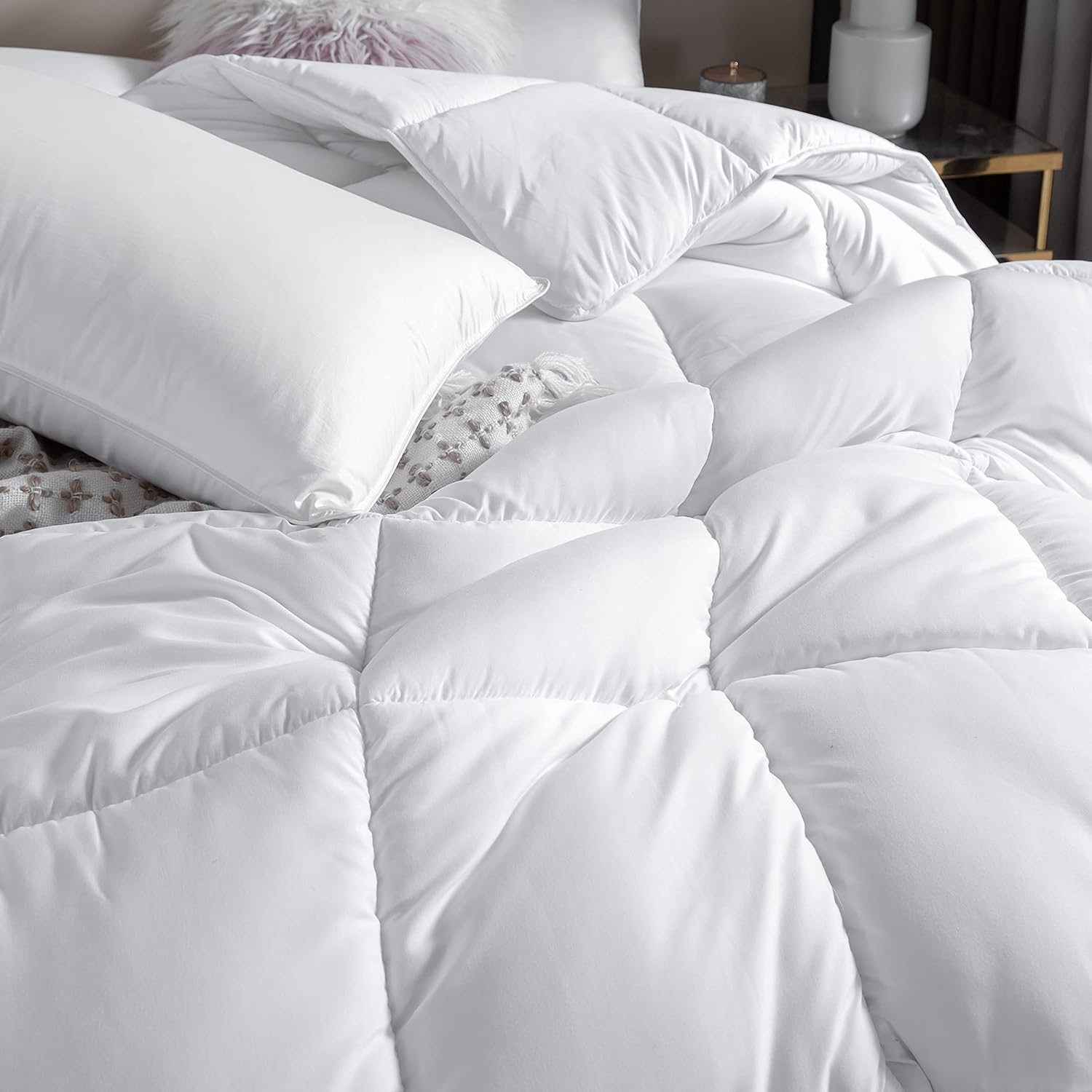 Skiennix Queen Size Down Alternative Comforter - Ultra Soft Heavyweight Fiberfill Duvet Insert 90x90