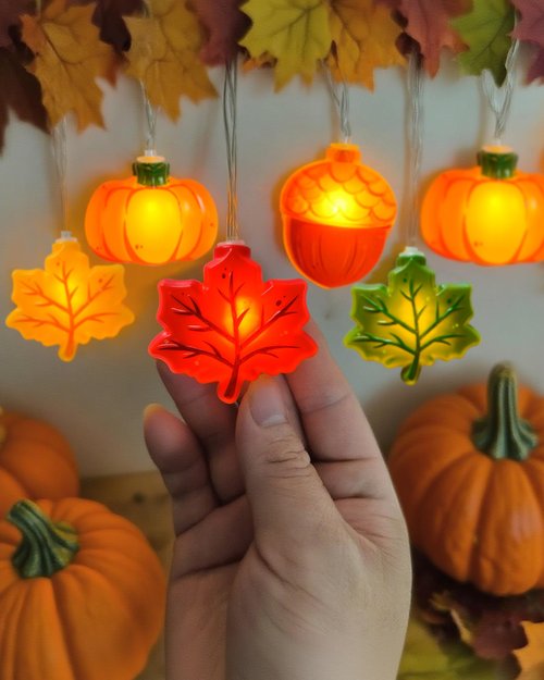 Fall Decor String Lights 10Ft, Battery Operated Thanksgiving Fall Lights 20 LED Acorn Pumpkin Maple Leaf Lights with Timer, 8 Modes Indoor Halloween Decorations light for Home Harvest Porch Party