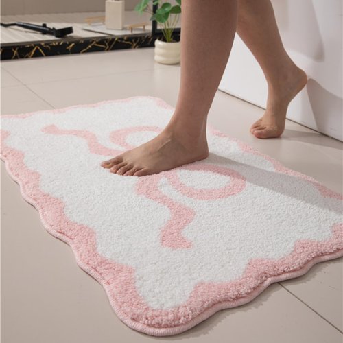 Alwoligag Pink Scalloped Bathroom Mat 26x18, Soft Absorbent Bath Mats, Machine Washable Microfiber Floor Mats for Bathroom Tubs, Sinks and Showers