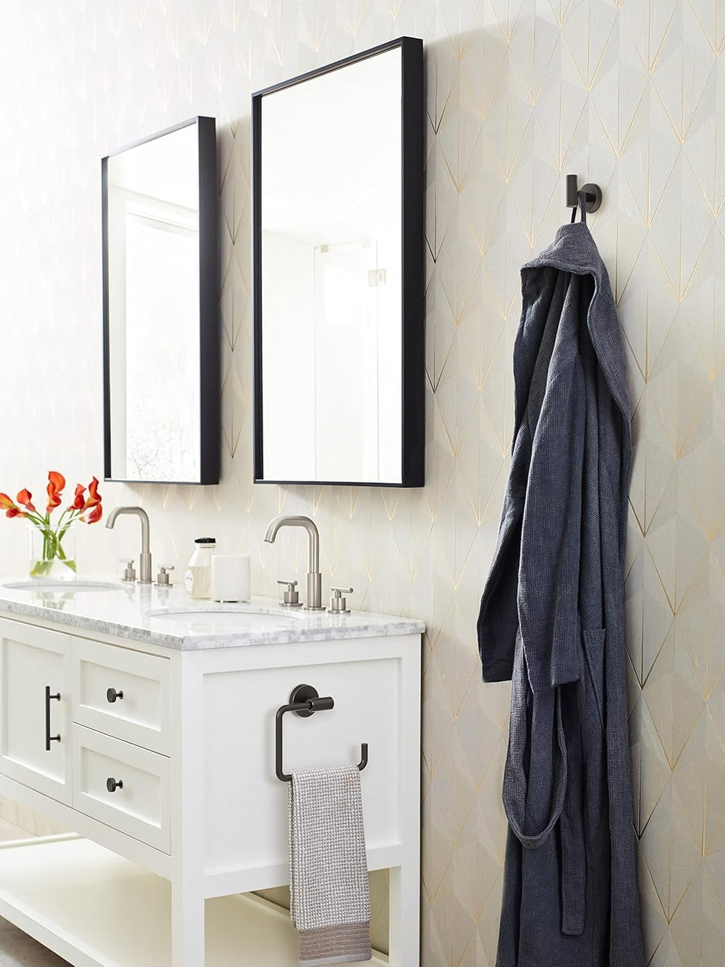 Amerock BH26541ORB | Oil Rubbed Bronze Towel Ring | 6-7/16 in (164 mm) Length Towel Holder | Arrondi | Hand Towel Holder for Bathroom Wall | Small Kitchen | Bath Accessories