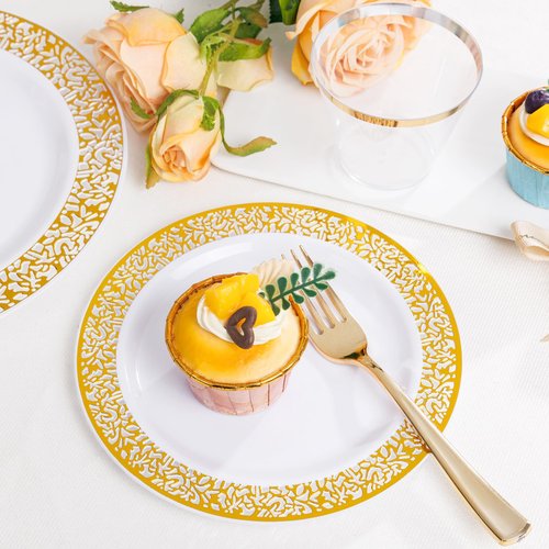 WELLIFE 50 Guests Dinnerware Sets, Gold Plastic Plates，Platos Para Fiestas Elegantes Desechables Include:50 Dinner Plates, 50 Dessert Plate, 150 Pcs Gold Plastic Silverware, 50 Cups for Party