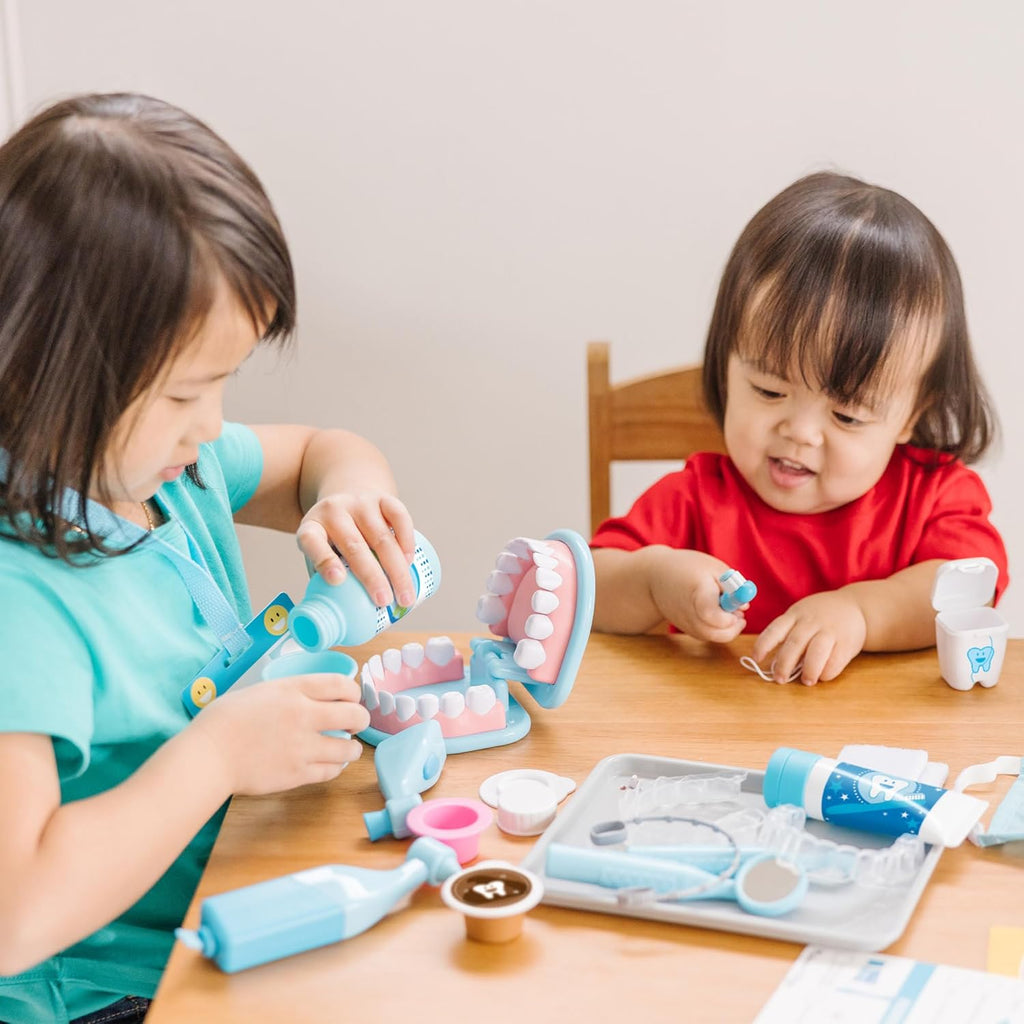 Melissa & Doug Super Smile Dentist Play Set - 25-Piece Kit with Oversized Teeth & Tools for Kids 3+