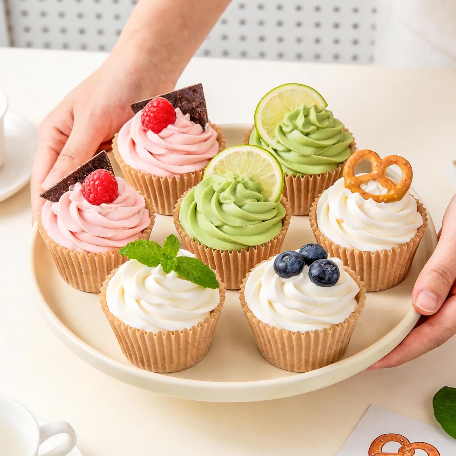 VISRIE Cupcake Liners - 500Pcs Greaseproof & Non-Stick Baking Cups for Muffins & Treats