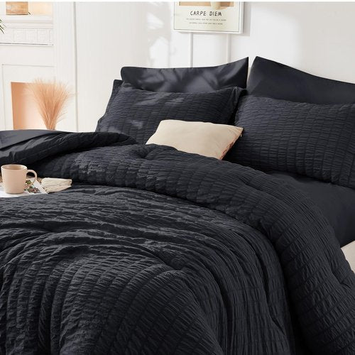 HYMOKEGE Black Duvet Cover Set - Ultra Soft 3-Piece Seersucker Bedding | Queen Size with Zipper Closure (90"x90")