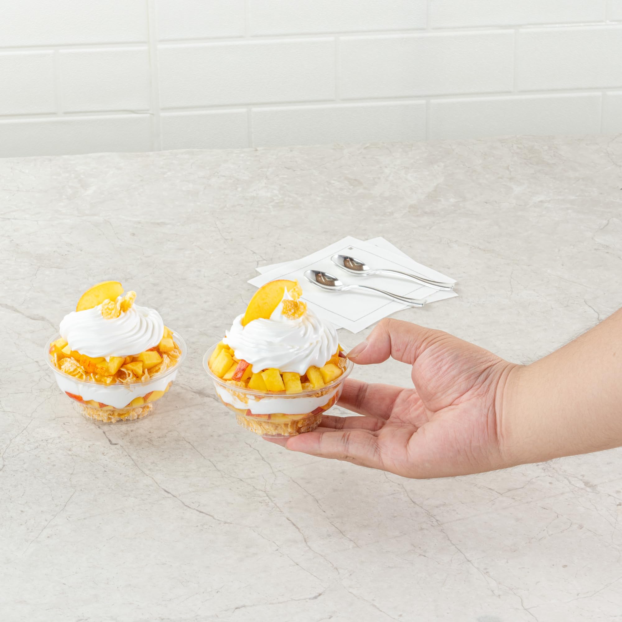Restaurantware-RW Base 5 Ounce Round Ice Cream Cups, 500 Disposable Parfait Cups - Lids Sold Separately, Premium, Clear Plastic Dessert Cup, Serve Frozen Yogurt, Mousse, Pudding, Great For Parties