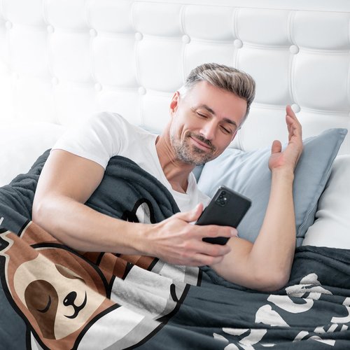 Remwiso Papa Gifts from Grandkids, Funny Gifts for Papas, Papa’s Birthday Gifts, Best Papas Gifts for Grandpa, Fathers Day Grandpa Gifts, Super Soft & Cozy Sloth Blanket 60" x 50"