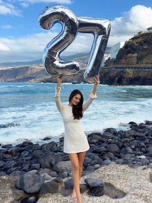 Happy 25th Birthday Decorations | Skiennix 40-Inch Silver Foil Number 25 Balloons for Women